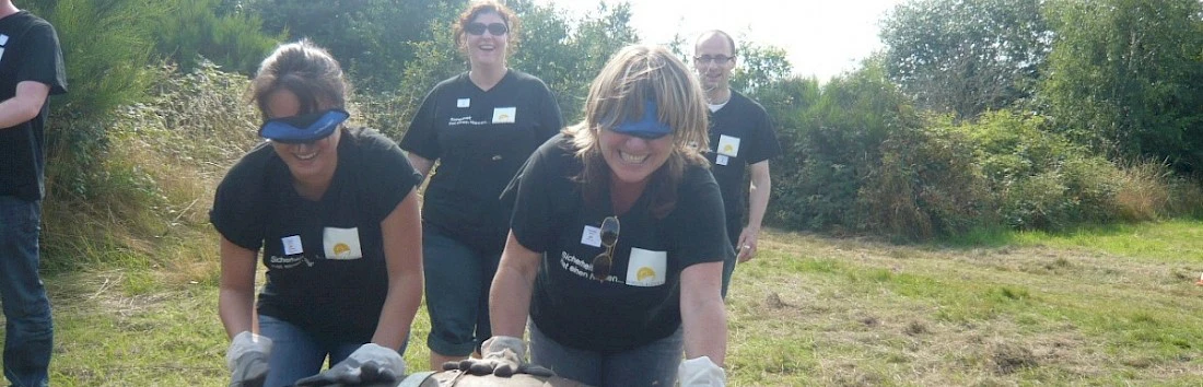 Weinfassrollen: Teambuilding Aktivität im Rheingau bei Frankfurt