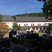 Pause am Esstisch