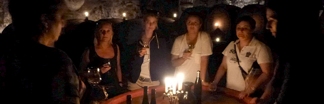 Klosterführung im Dunkeln mit Weinprobe